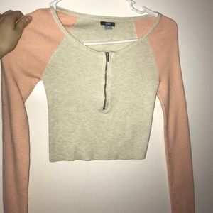 aries long sleeve two toned crop top